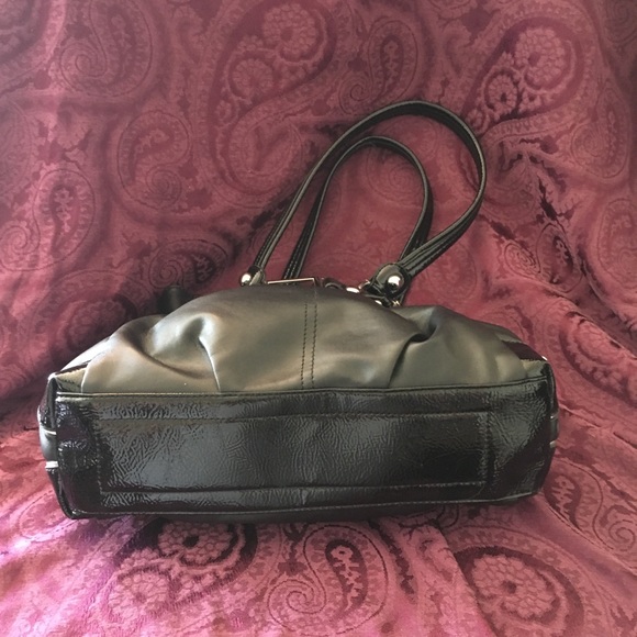 Wilsons Leather Black Faux/Patent Leather Bag NWOT - Picture 4 of 8